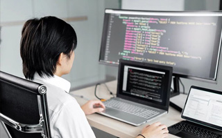 荆州 ,php声明和调用变量的符号是什么？